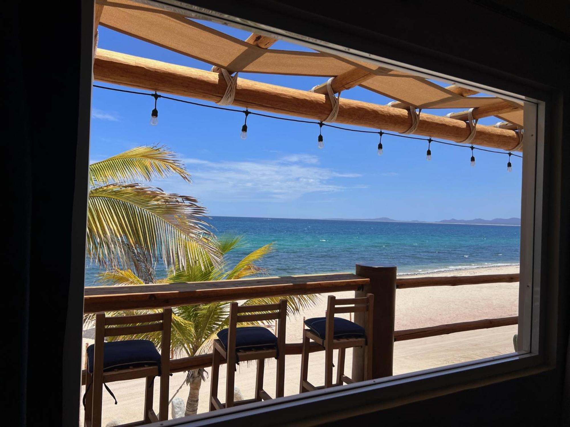 Beach Front Lofts, La Ventana Exterior photo