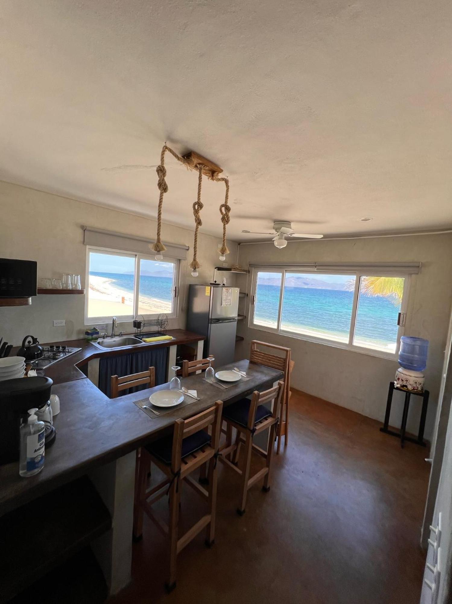 Beach Front Lofts, La Ventana Exterior photo