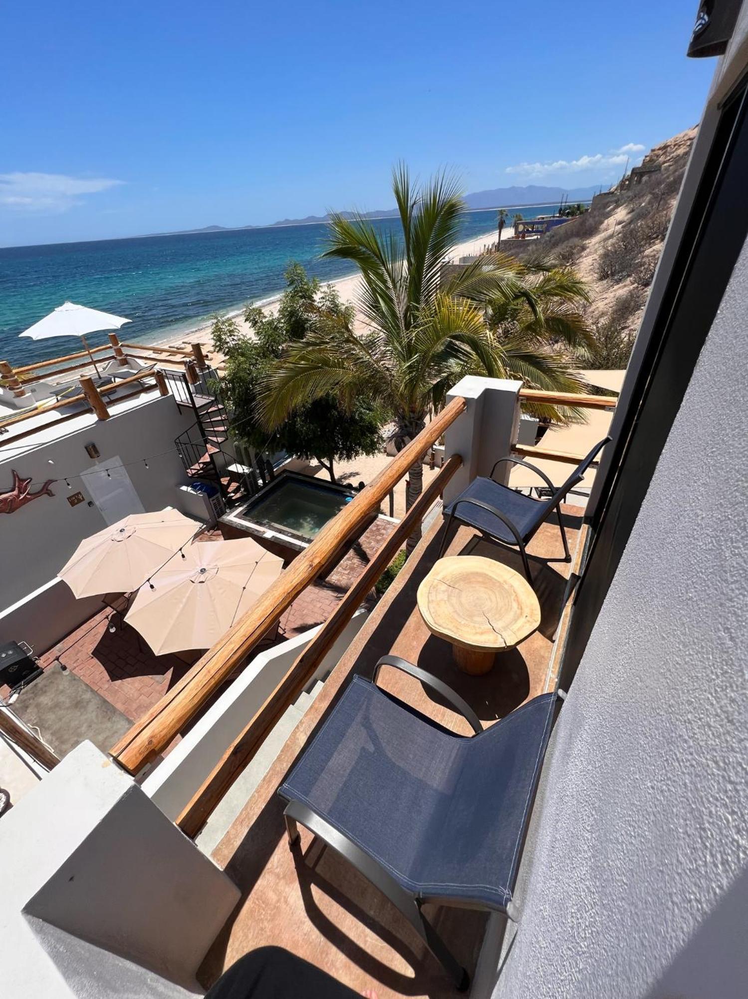 Beach Front Lofts, La Ventana Exterior photo